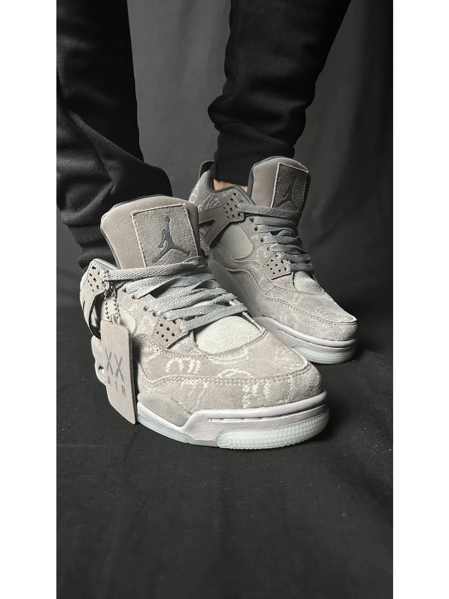 Кроссовки Nike Air Jordan 4 Retro Kaws