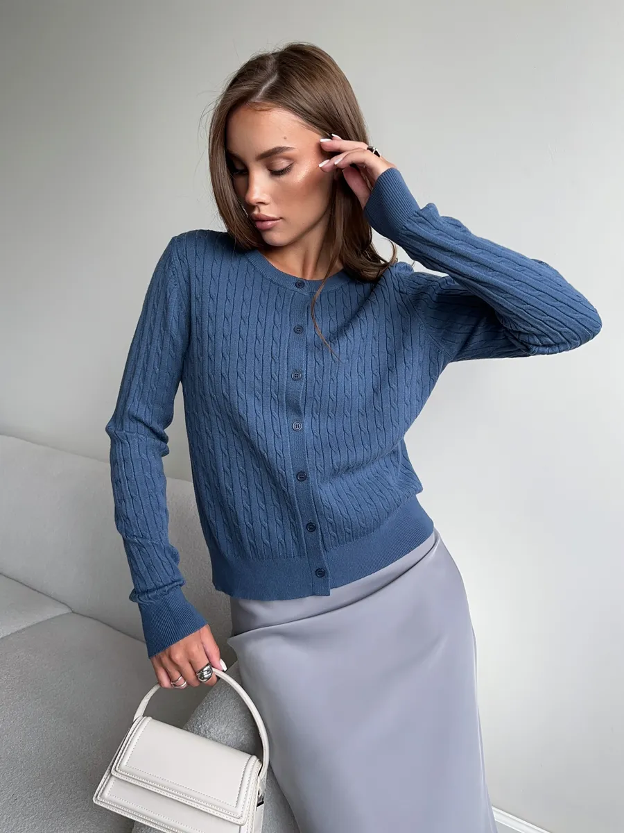 Кардиган на пуговицах