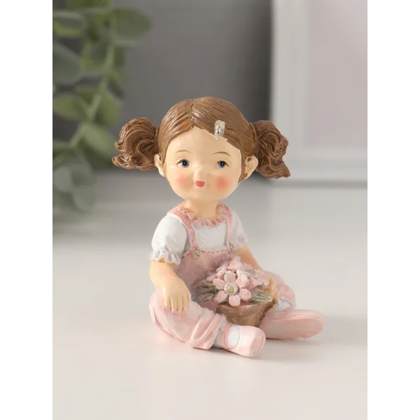 Фигурка Малышка с хвостиками