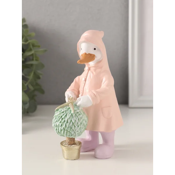 Фигурка Утка в дождевике